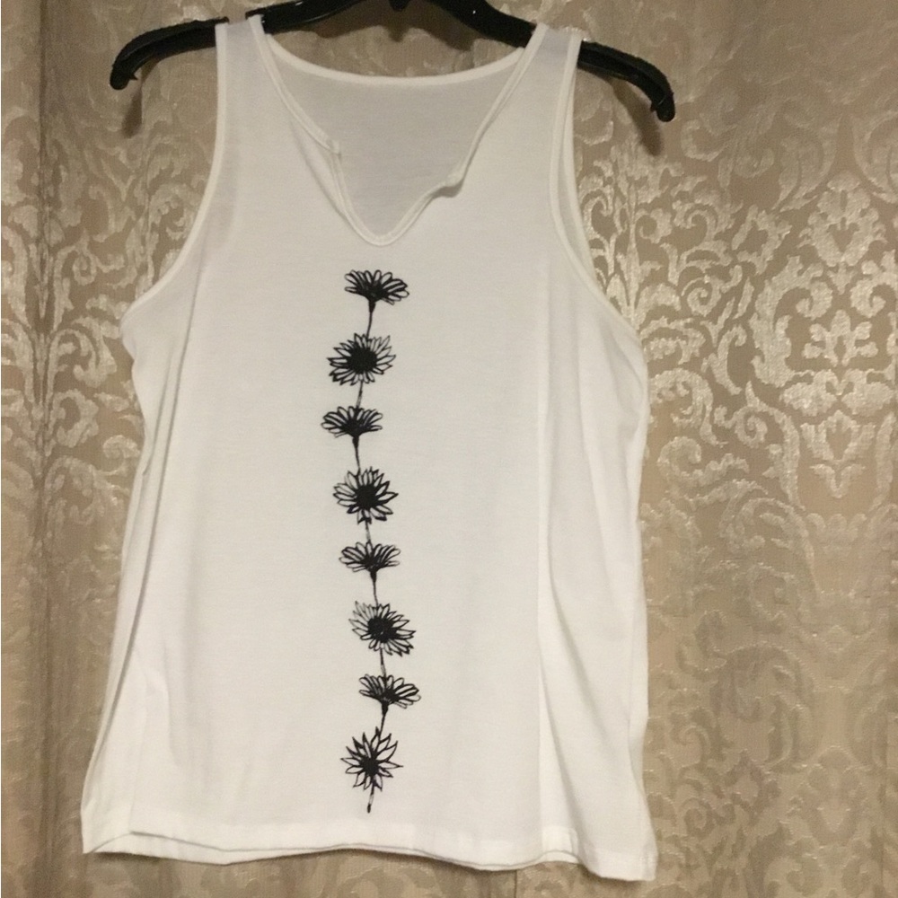White Floral Embroidered Women's Tank Top